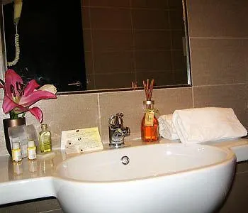 Raeli Floridia Hotel 3*