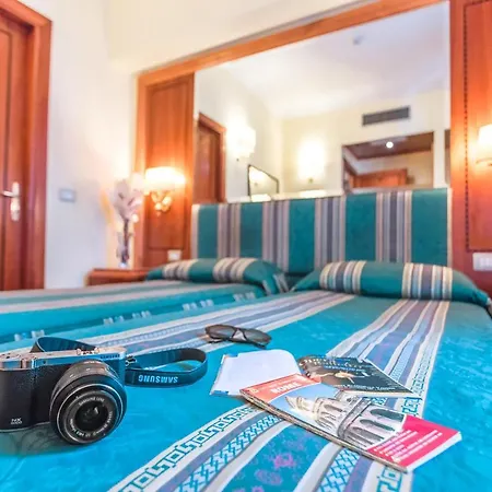 Raeli Floridia Hotel 3*