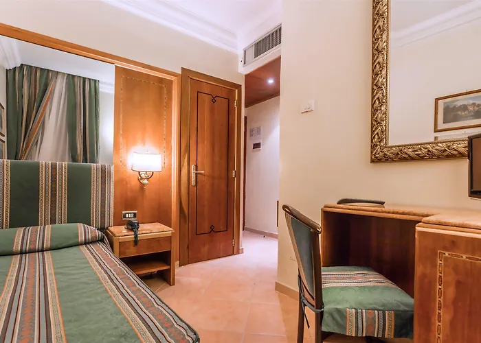 Raeli Floridia Hotel 3*