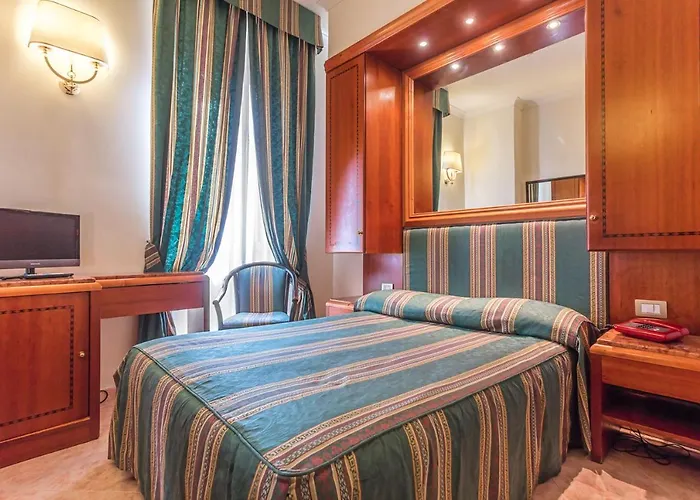 Raeli Floridia Hotel