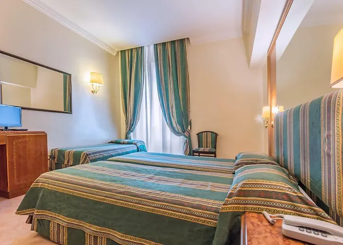 Hotel Raeli Floridia 3*