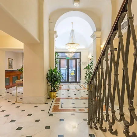 Raeli Floridia ホテル ローマ