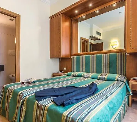 Raeli Floridia Szálloda 3*