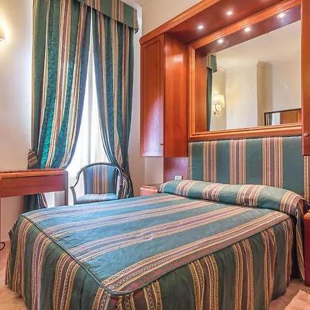 Raeli Floridia Hotel